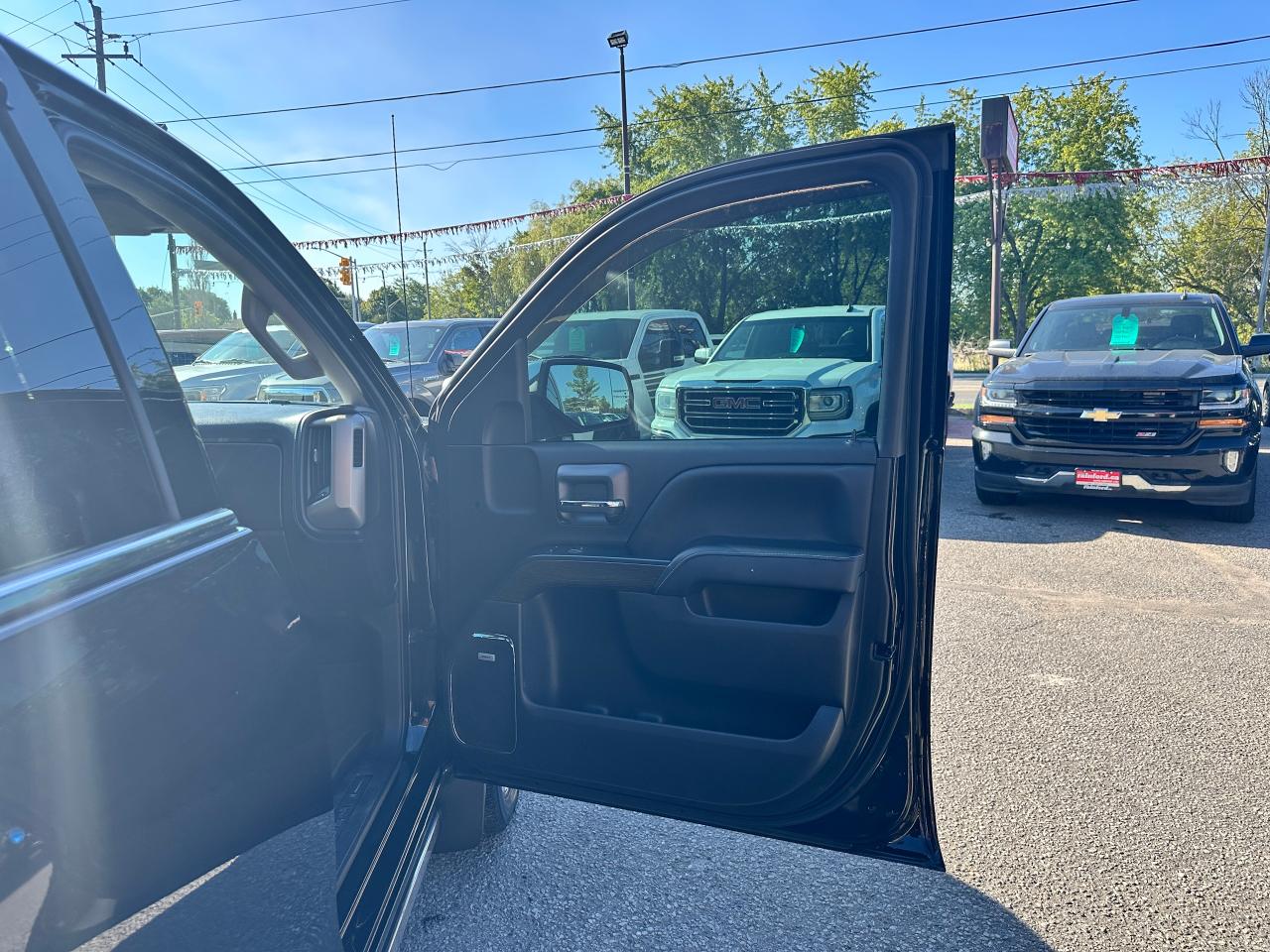 2018 GMC Sierra 1500 Denali 4X4 Sunroof NAV BOSE CarPlay Backup Cam XM Photo