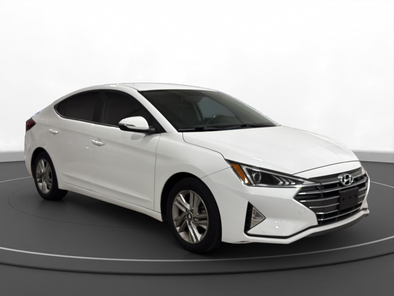 2020 Hyundai Elantra Preferred Photo2