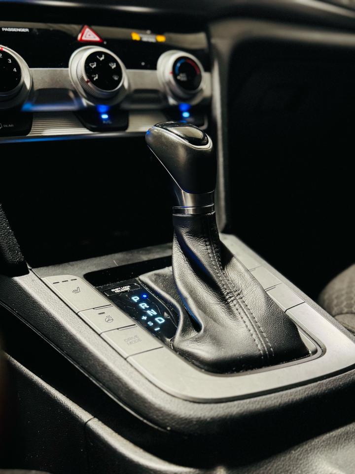 2020 Hyundai Elantra Preferred - Photo #12