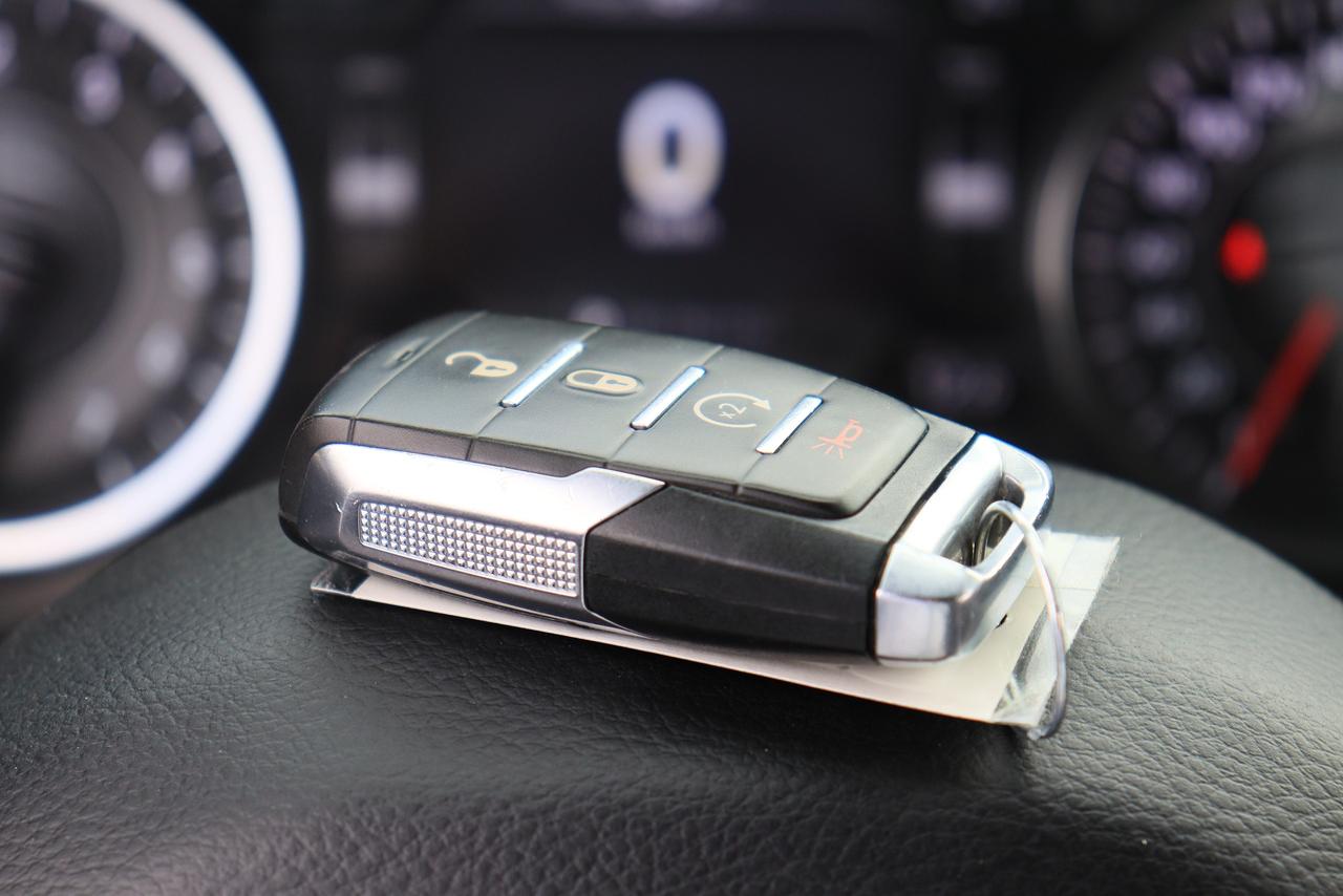 2019 RAM 1500 Big Horn | Crew | 5.7 L | CarPlay | Tonneau Cover Photo