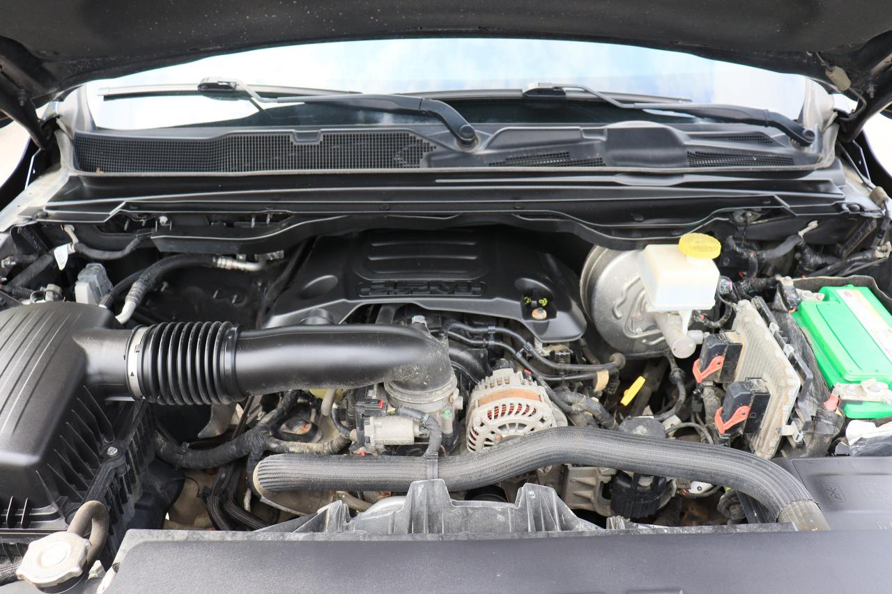 2019 RAM 1500 Big Horn | Crew | 5.7 L | CarPlay | Tonneau Cover Photo