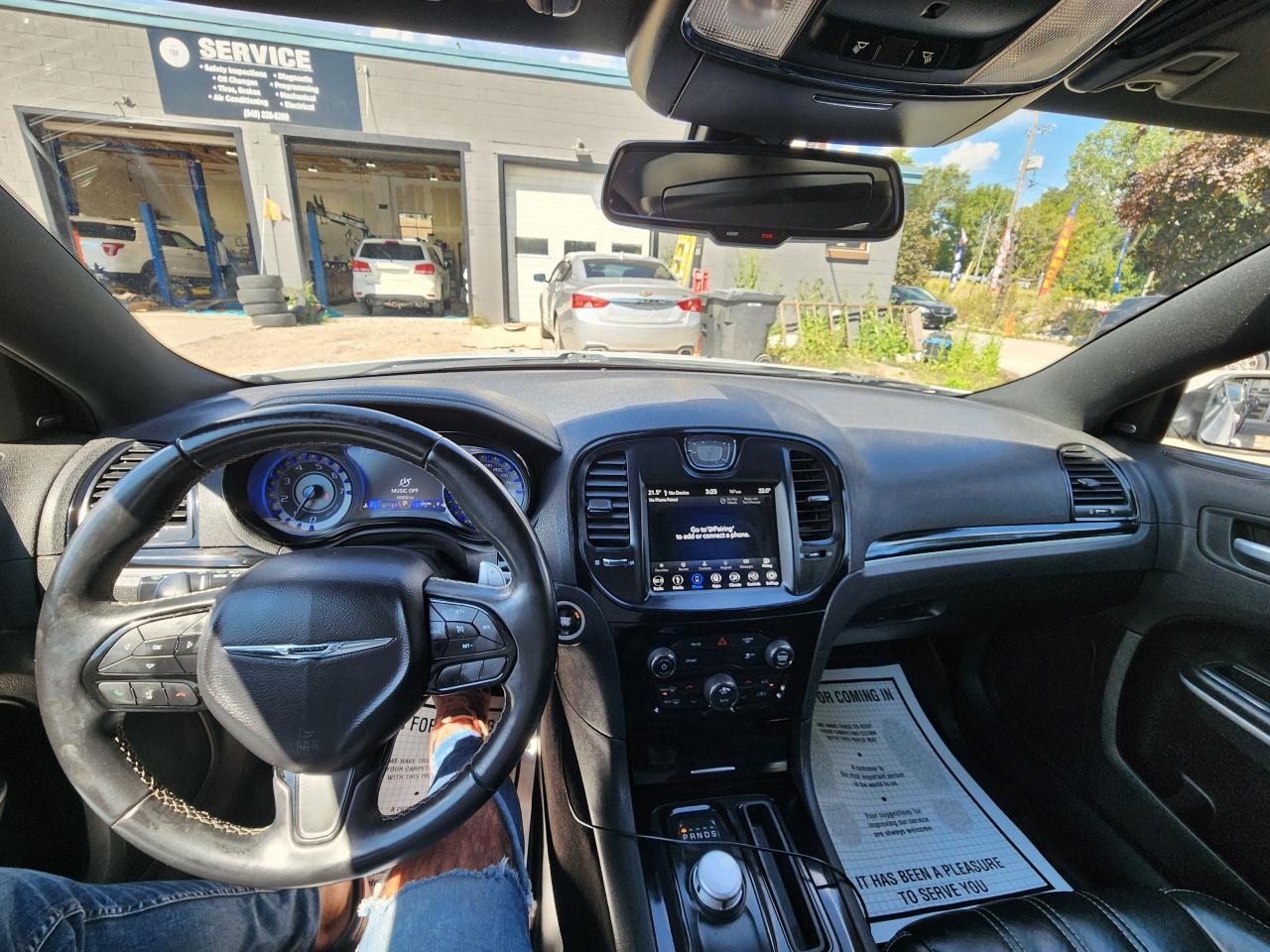 2019 Chrysler 300 300S l CLEAN CARFAX L NO ACCIDENT l RWD - Photo #18