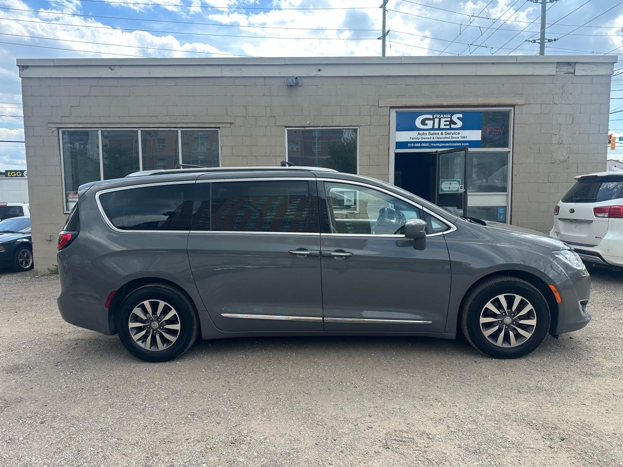 2020 Chrysler Pacifica Hybrid Touring-L - Photo #2