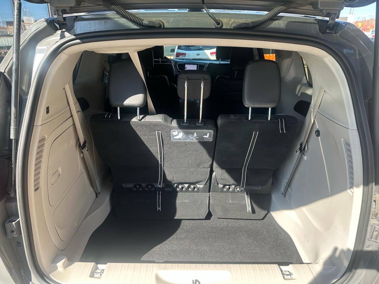 2020 Chrysler Pacifica Hybrid Touring-L - Photo #15