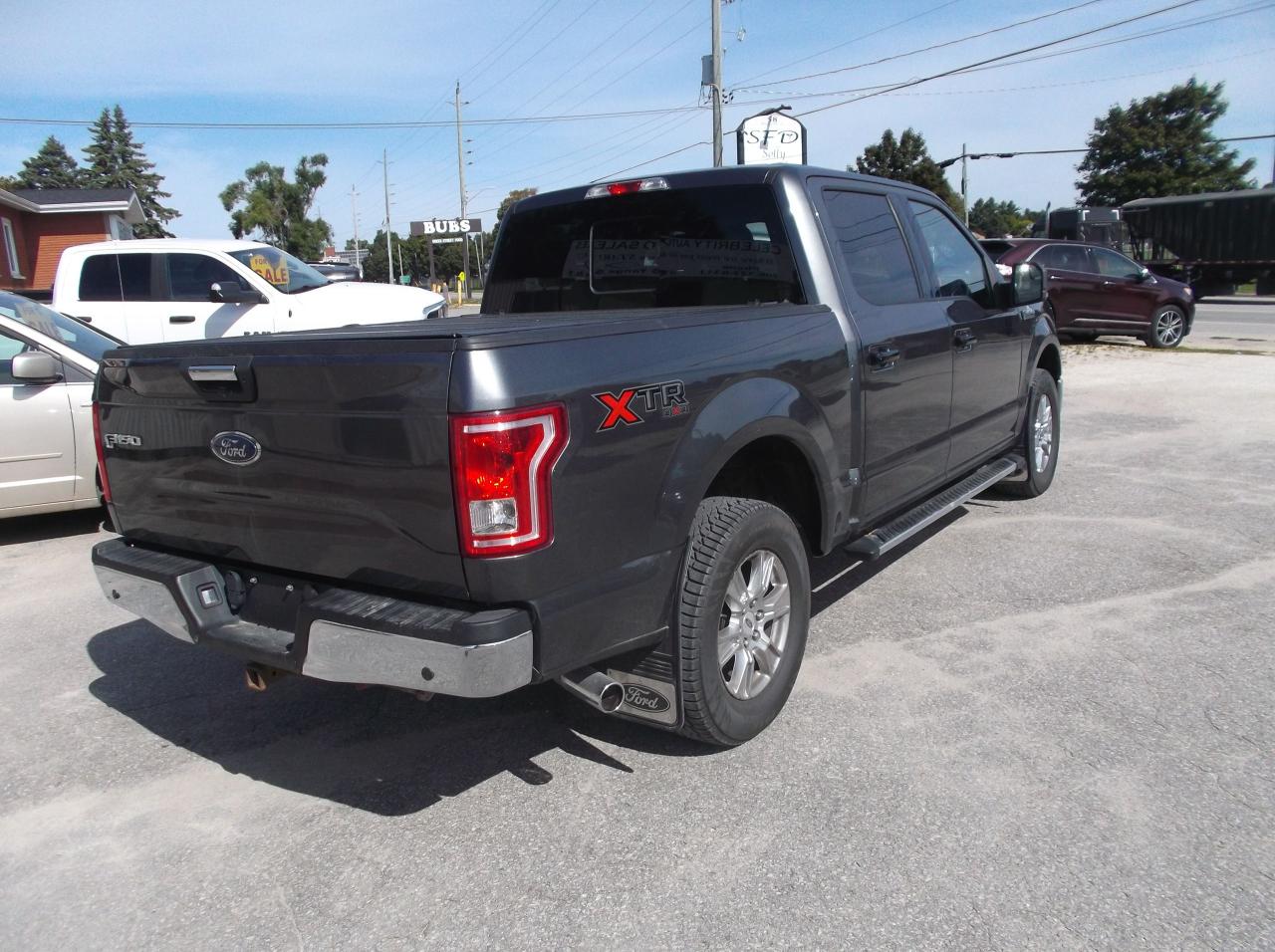 2017 Ford F-150 XLT XRT 4 DOOR  4X4 Photo4