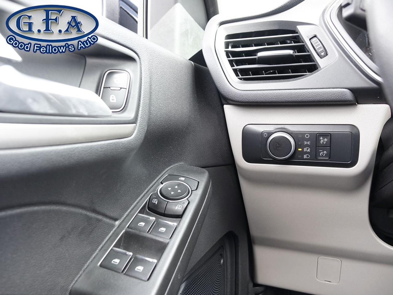 2021 Ford Escape SE MODEL, AWD, REARVIEW CAMERA, HEATED SEATS, LANE Photo18