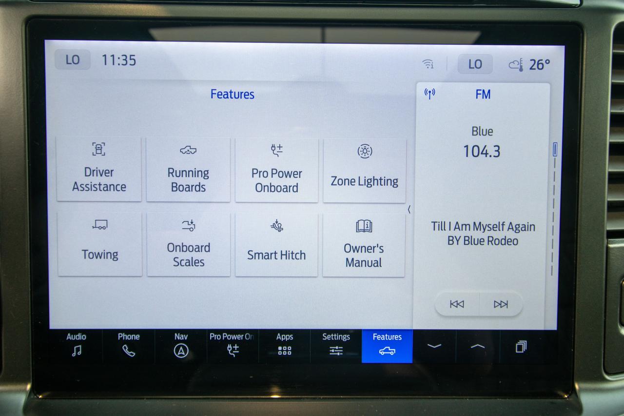 2024 Ford F-150 Platinum Photo5