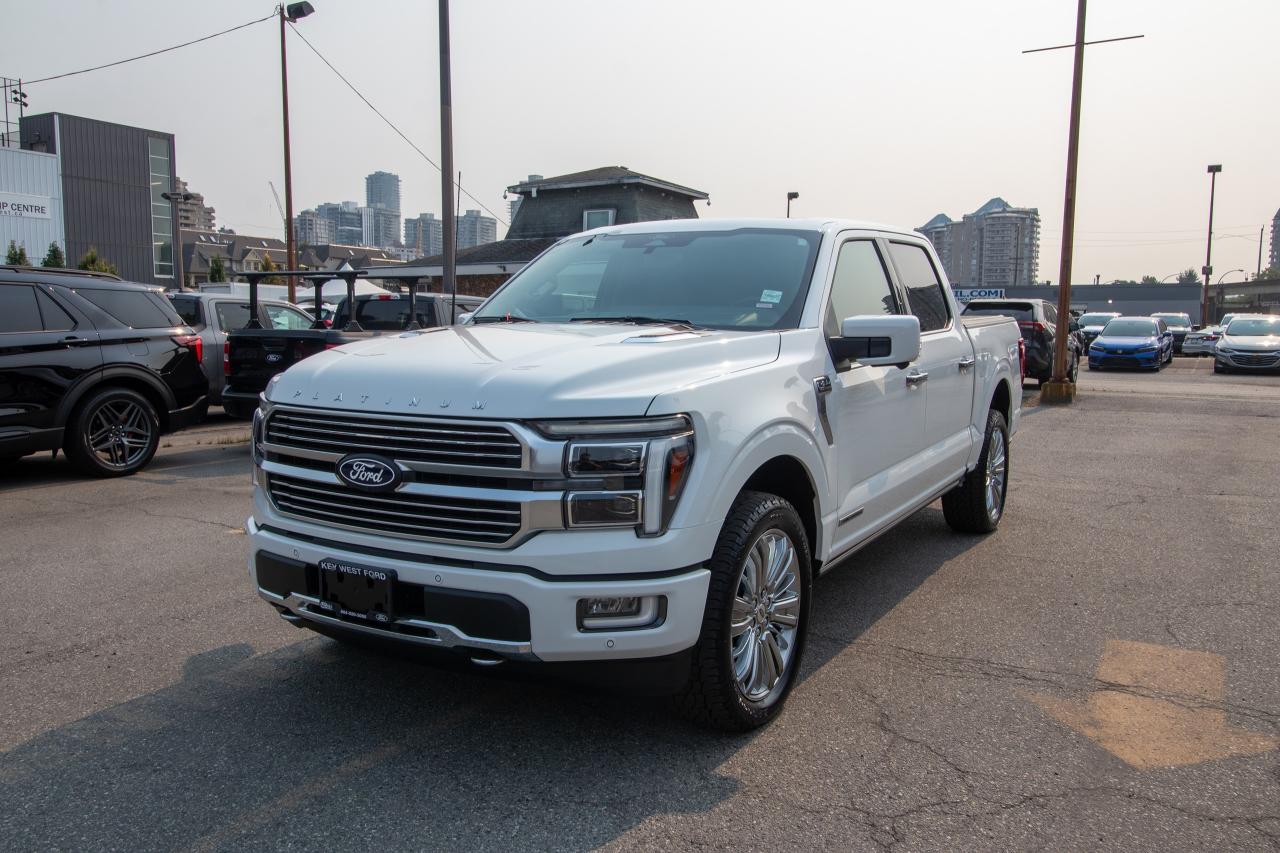 2024 Ford F-150 Platinum 4WD SuperCrew 5.5' Box Hybrid Photo1