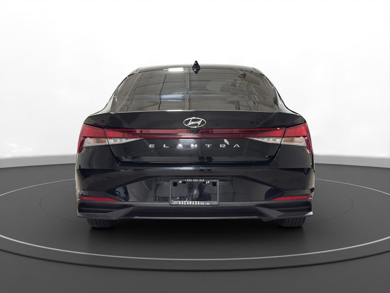 2022 Hyundai Elantra Preferred Photo4