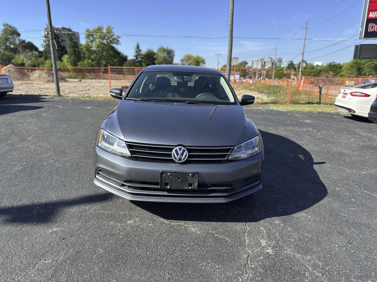 2015 Volkswagen Jetta Trendline - Photo #2