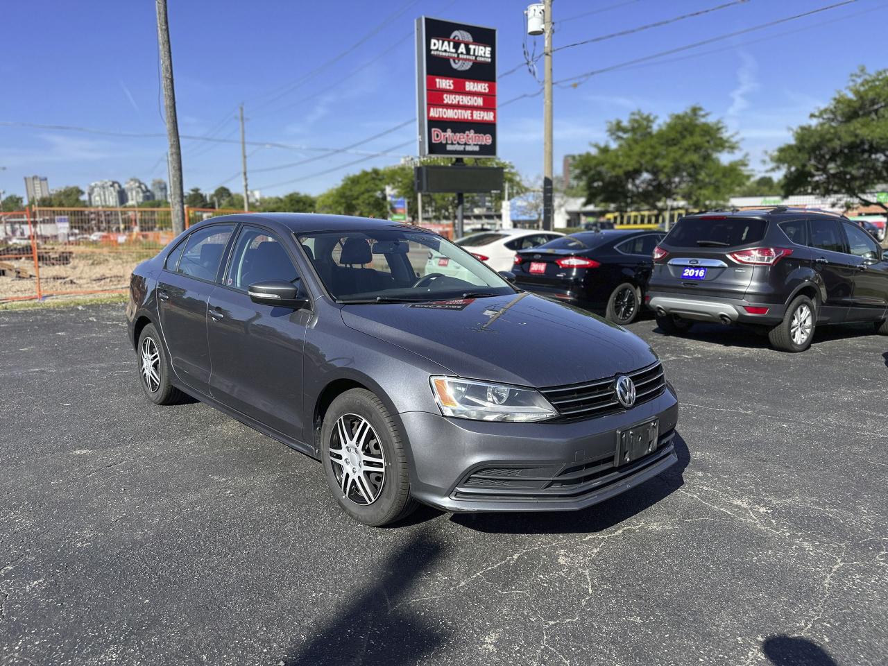 2015 Volkswagen Jetta Trendline - Photo #3