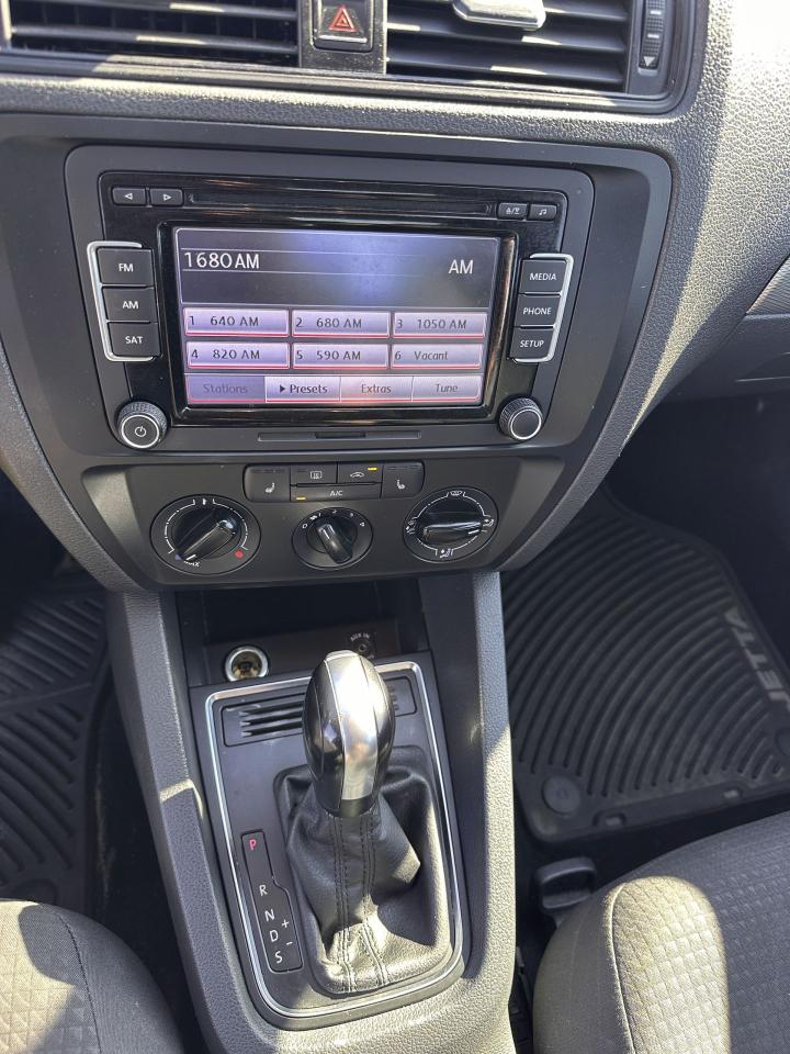 2015 Volkswagen Jetta Trendline - Photo #8