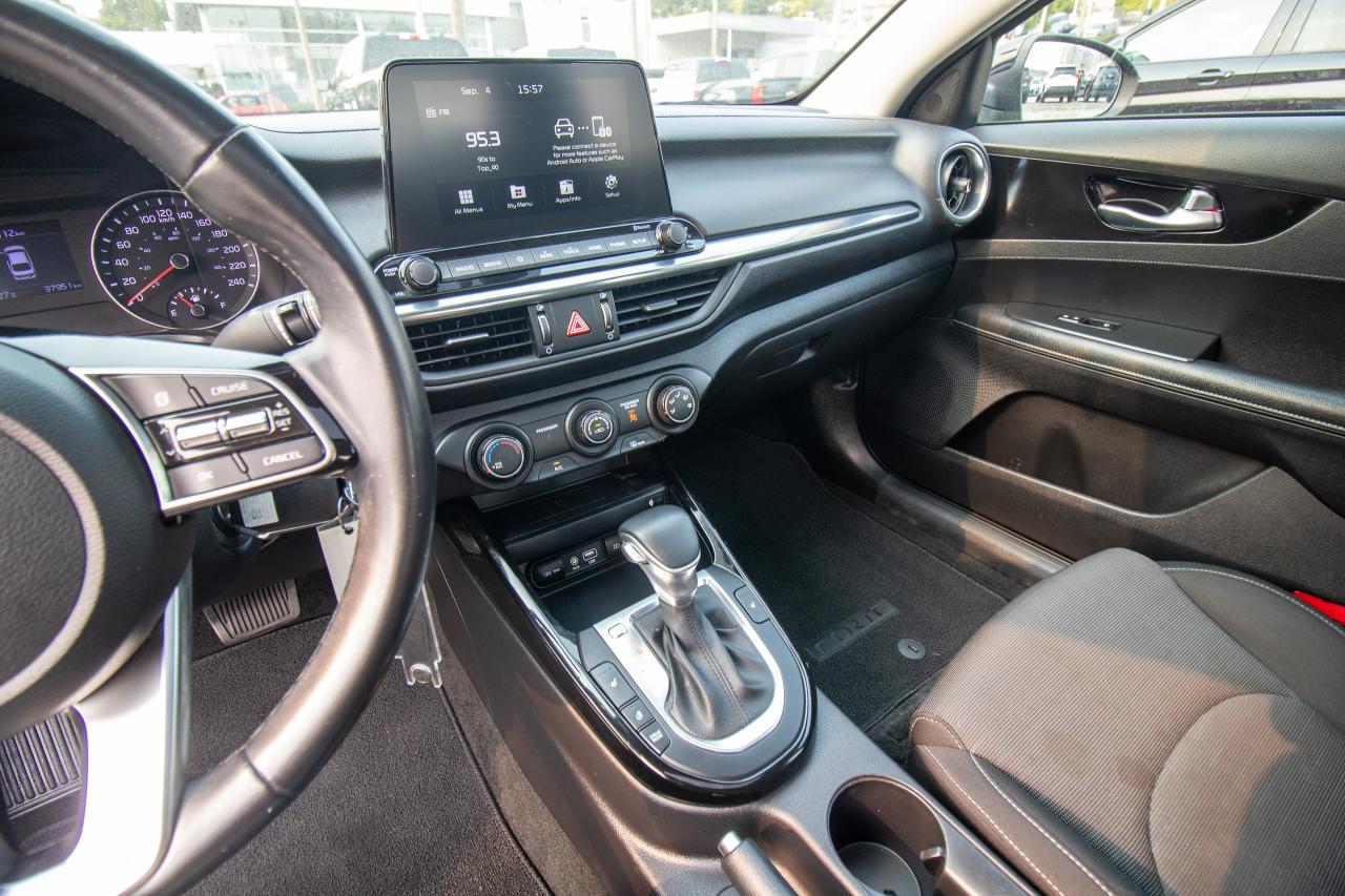 2021 Kia Forte EX Photo5
