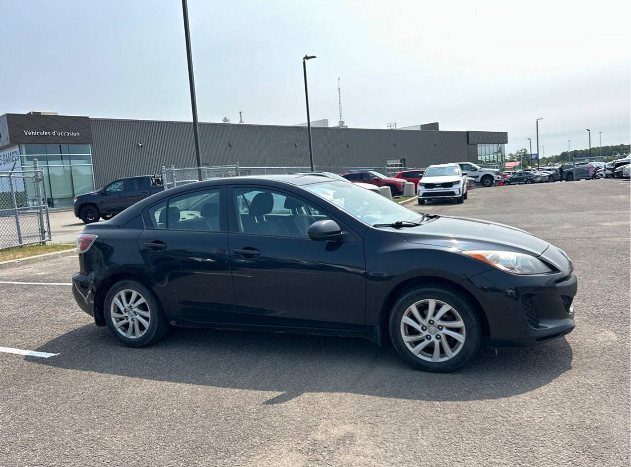 2012 Mazda MAZDA3 GX - Photo #2