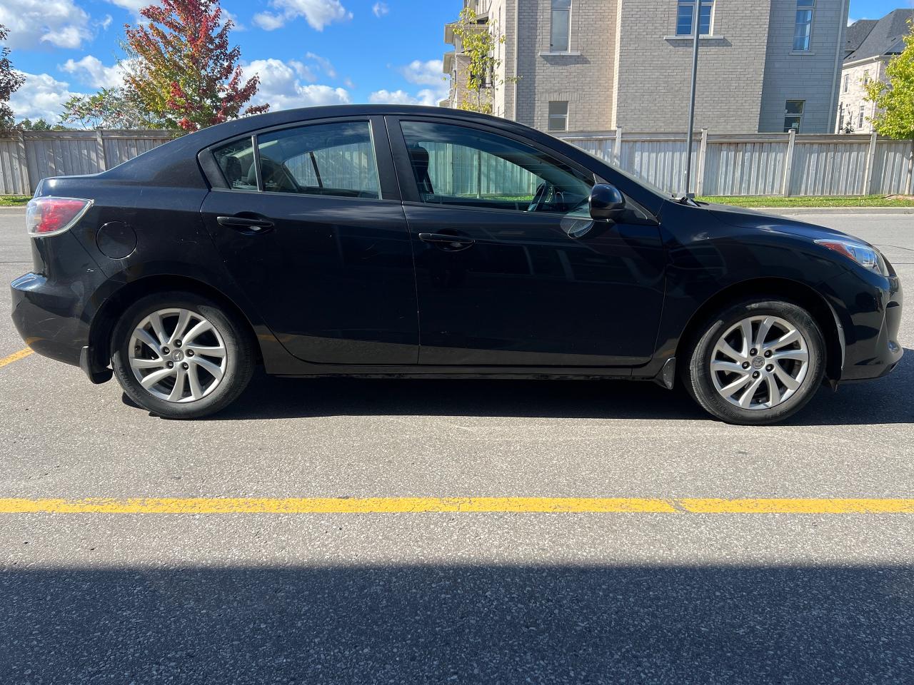 2012 Mazda MAZDA3 GX - Photo #7