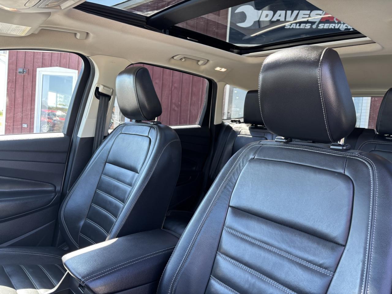 2018 Ford Escape SEL Photo