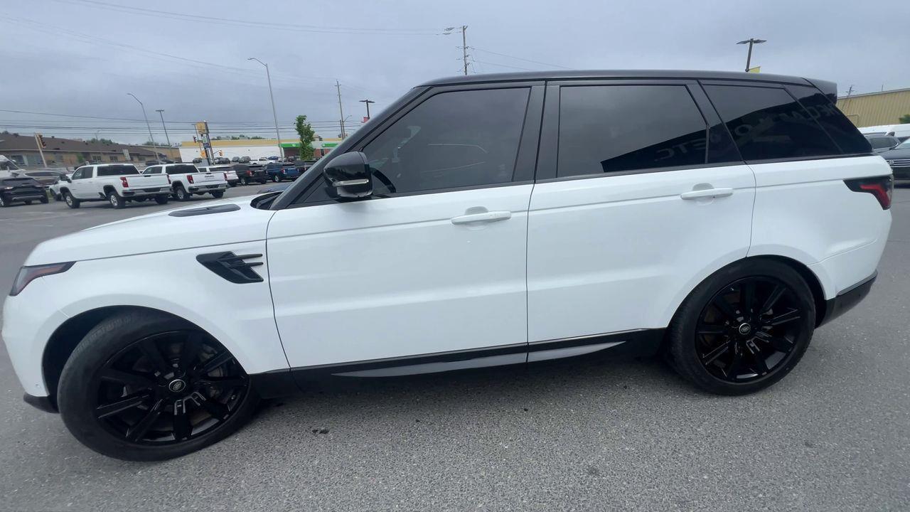 2020 Land Rover Range Rover Sport HSE MHEV AWD, MOONROOF, MEMORY SEATS, SIRIUS XM, APPLE CARPLAY/ANDORID AUTO, LEATHER SEATS, CRUISE CONTROL!! Photo