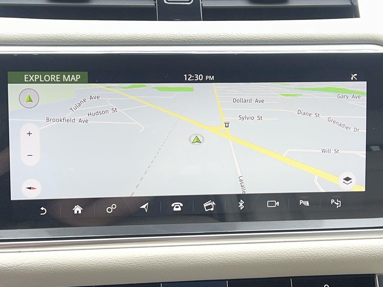 2020 Land Rover Range Rover Sport HSE MHEV AWD, MOONROOF, MEMORY SEATS, SIRIUS XM, APPLE CARPLAY/ANDORID AUTO, LEATHER SEATS, CRUISE CONTROL!! Photo