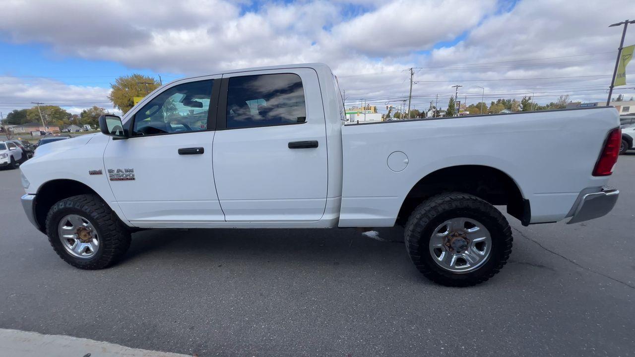 2016 RAM 2500 SLT 4WD, 6 PASSENGER, SIRUIS XM, BACK UP CAM!! Photo
