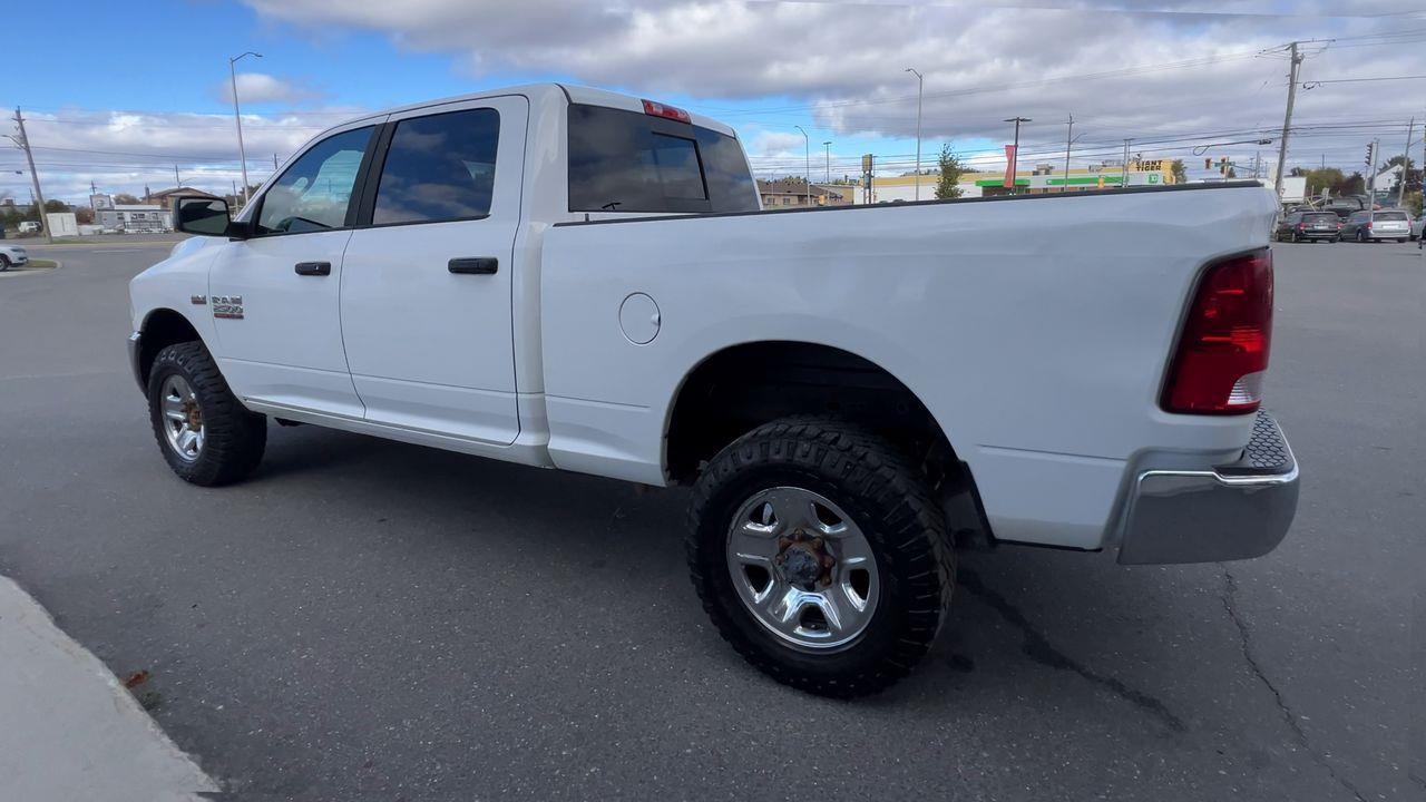 2016 RAM 2500 SLT 4WD, 6 PASSENGER, SIRUIS XM, BACK UP CAM!! Photo