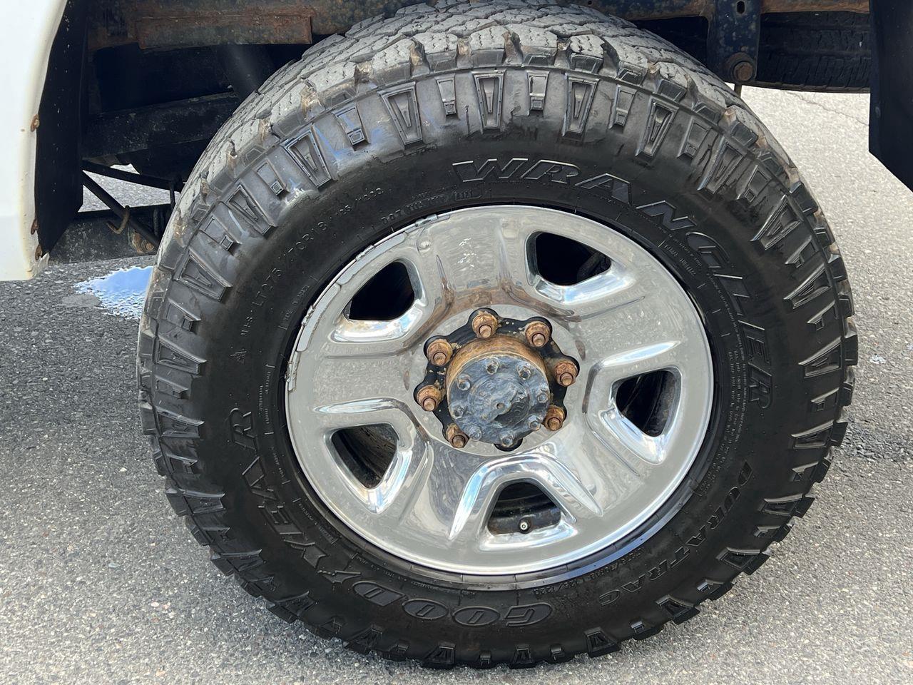 2016 RAM 2500 SLT 4WD, 6 PASSENGER, SIRUIS XM, BACK UP CAM!! Photo