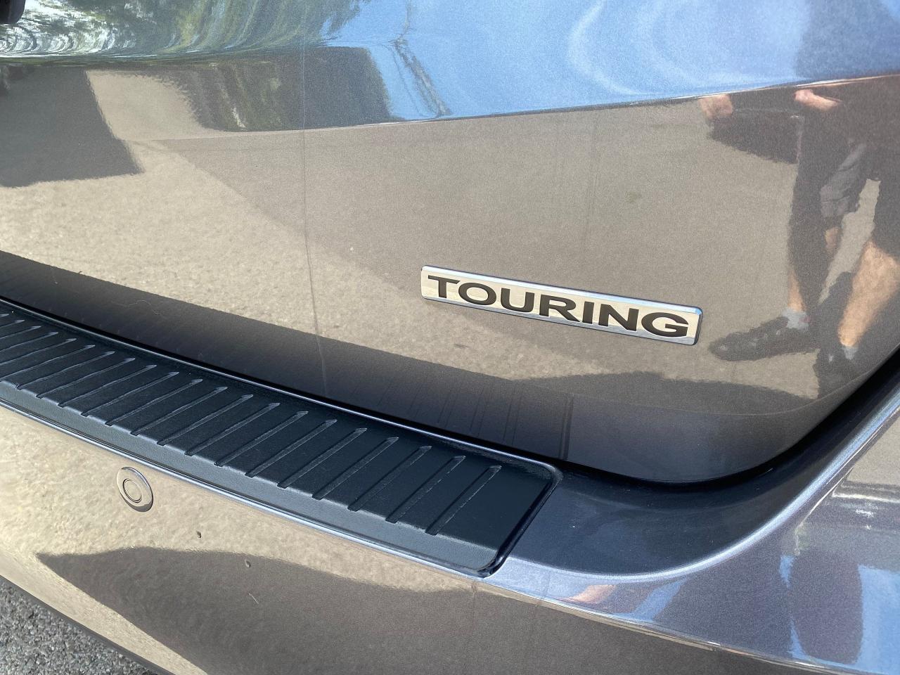 2023 Honda Odyssey Touring - Photo #8