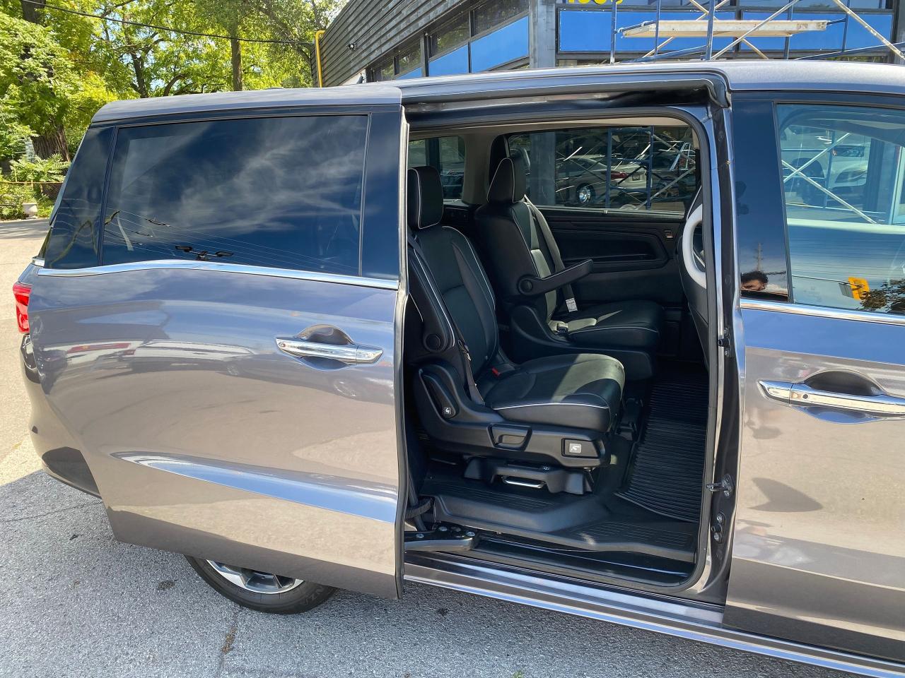 2023 Honda Odyssey Touring - Photo #20