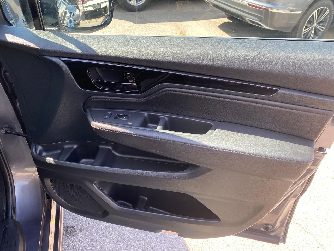 2023 Honda Odyssey Touring - Photo #35