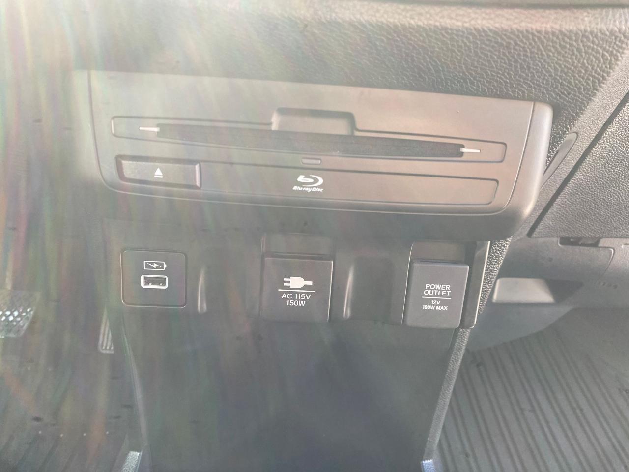 2023 Honda Odyssey Touring - Photo #42