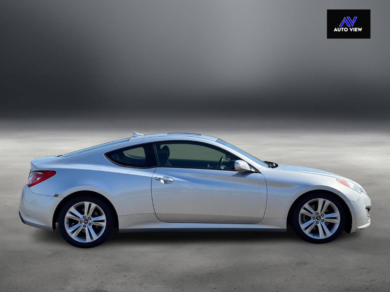 2010 Hyundai Genesis Coupe 3.8L **DEALER SERVICED**CLEAN CARFAX** Photo3