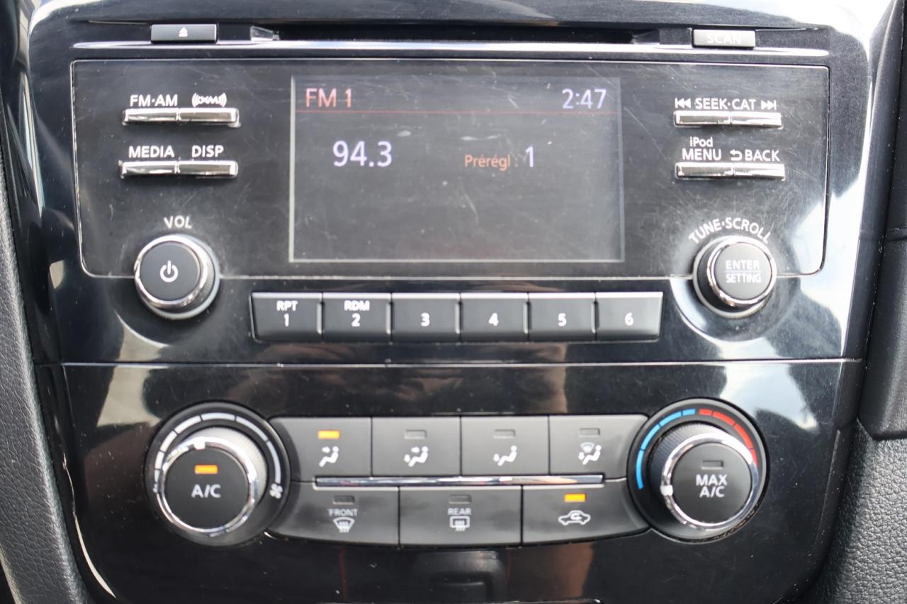 2017 Nissan Rogue S AWD CERTIFID CAMERA BLUETOOTH HEATED SEATS CRUISE ALLOYS - Photo #22