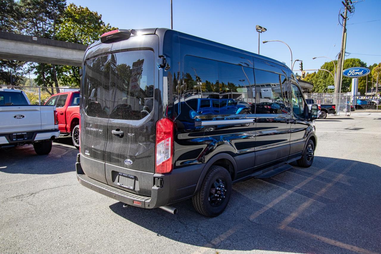 2025 Ford Transit Passenger Wagon T-350 148" MED ROOF XLT AWD Photo4