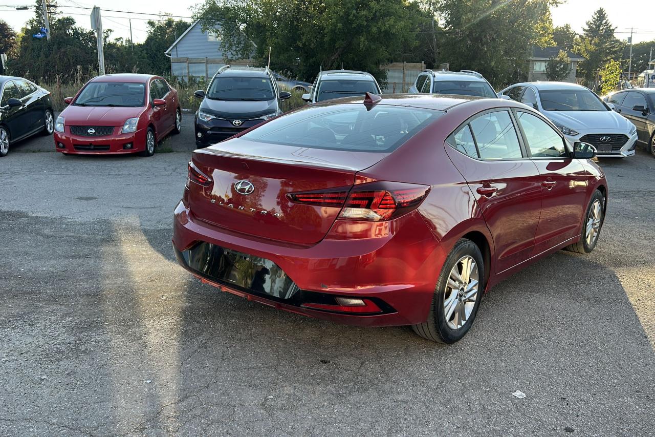 2019 Hyundai Elantra Preferred Photo2