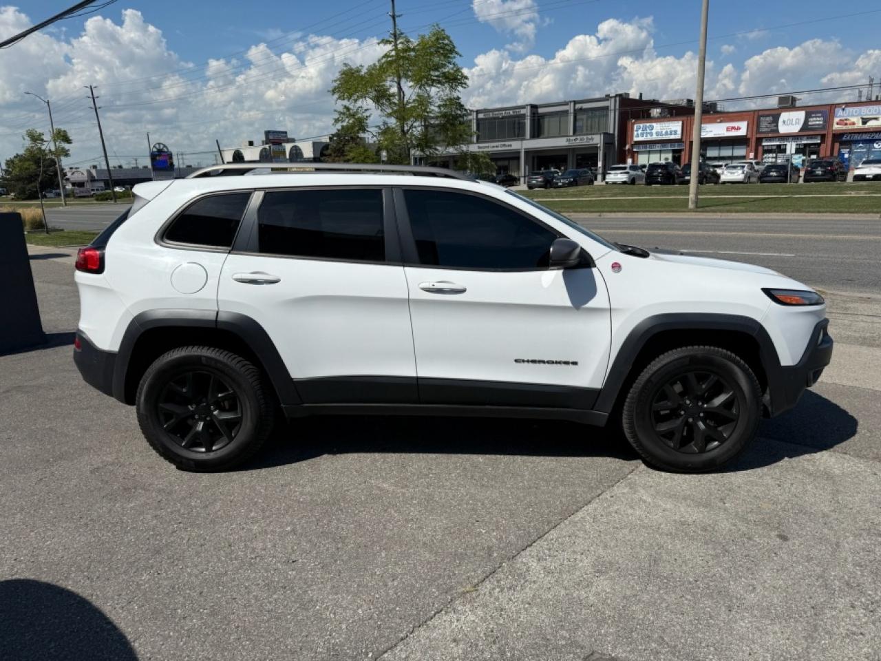 2018 Jeep Cherokee Trailhawk Leather Plus - Photo #7