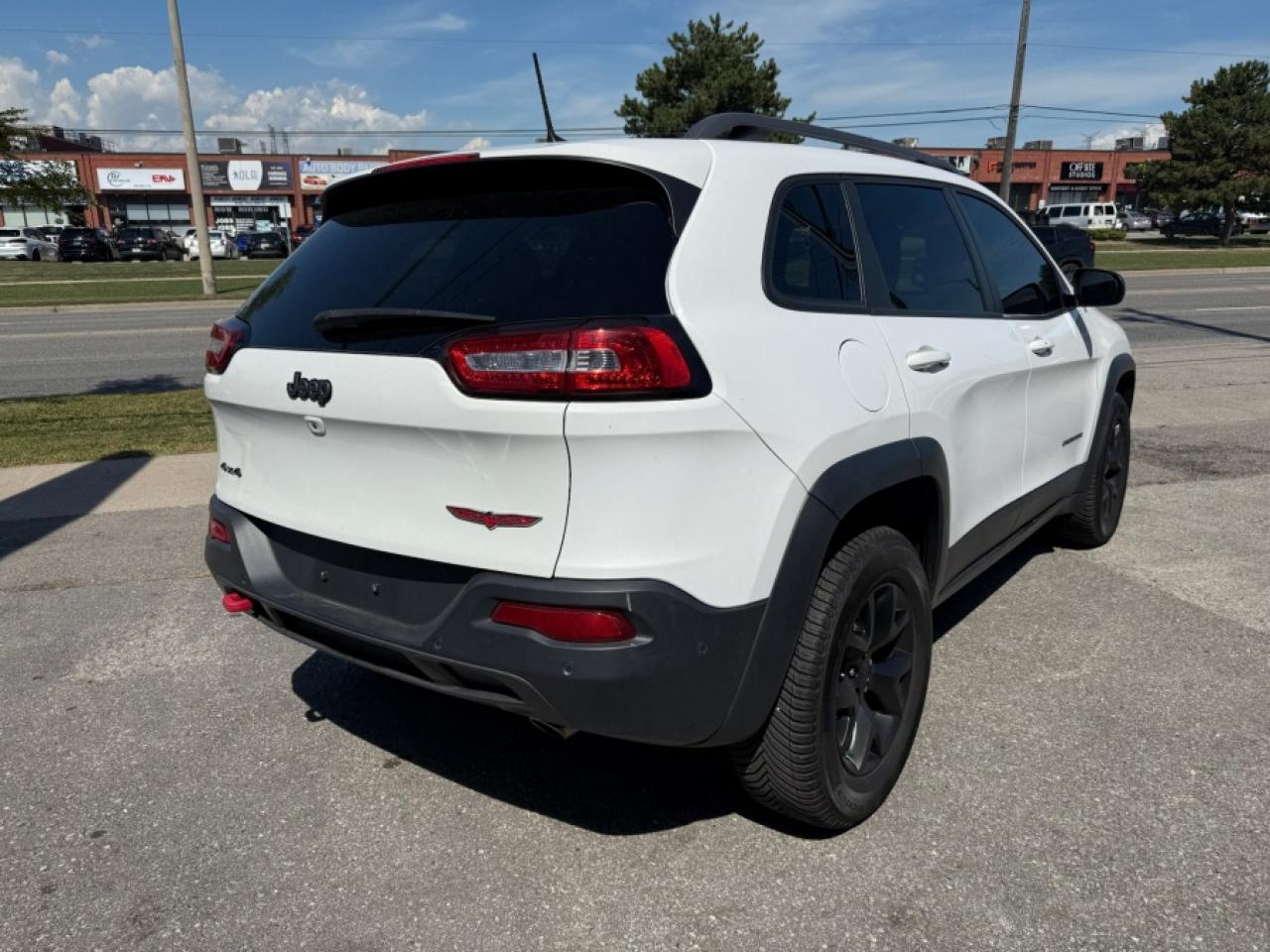 2018 Jeep Cherokee Trailhawk Leather Plus - Photo #8
