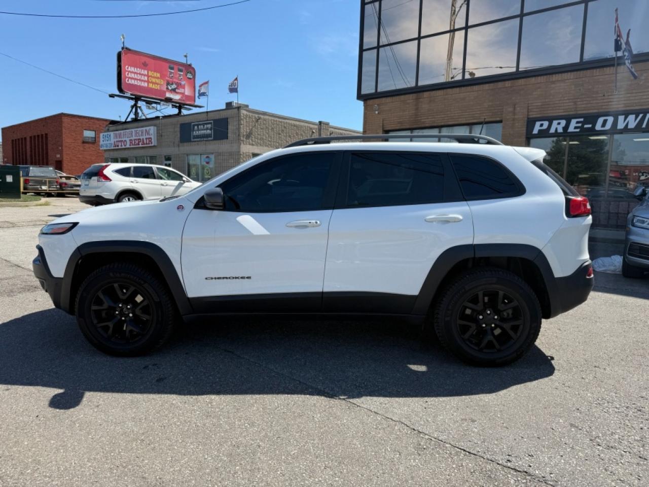 2018 Jeep Cherokee Trailhawk Leather Plus - Photo #21