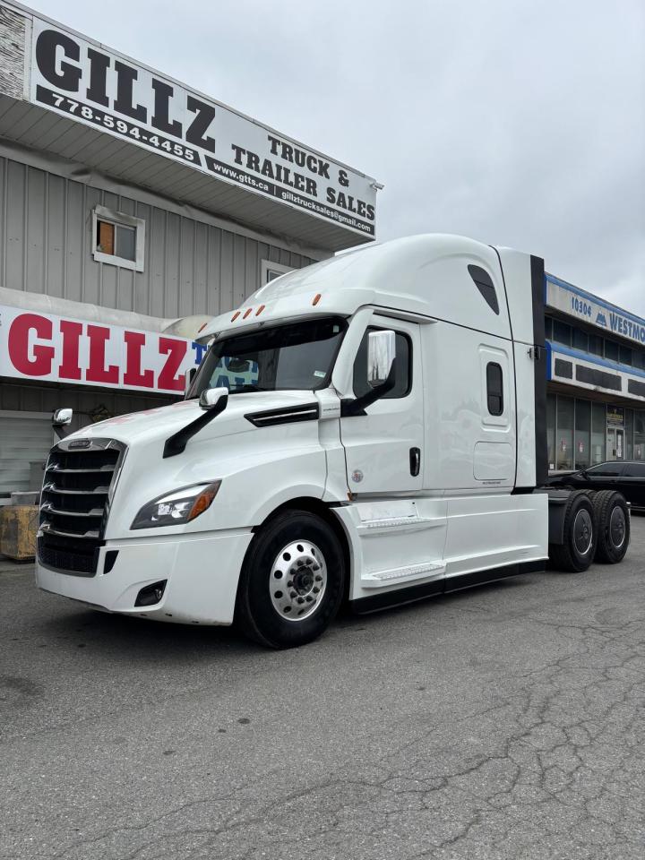 2023 Freightliner CASCADIA 