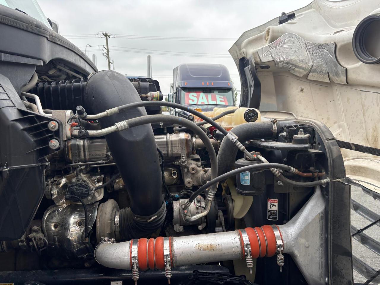 2023 Freightliner CASCADIA  - Photo #17