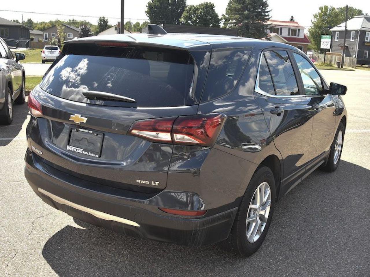 2022 Chevrolet Equinox LT - Photo #3