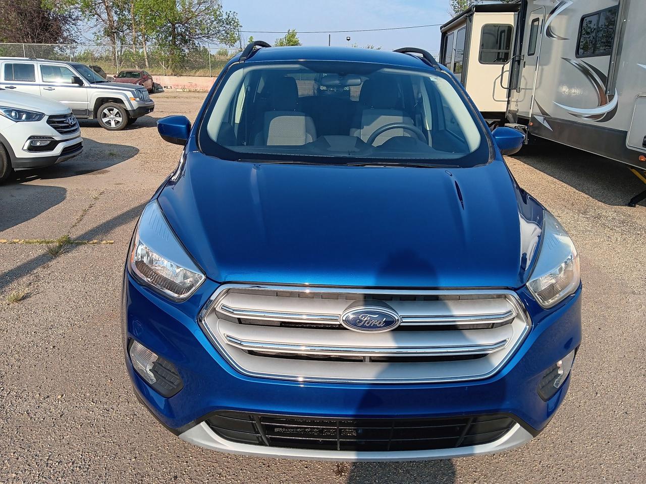 2018 Ford Escape SE AWD Remote, Nav, Large BU Cam, Park Assist, Pwr - Photo #2