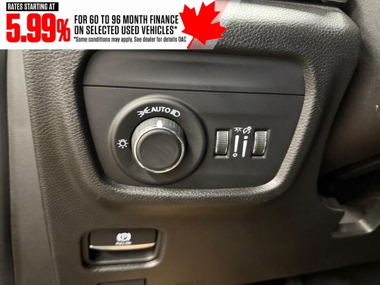 2023 Jeep Grand Cherokee LAREDO 4x4 Photo