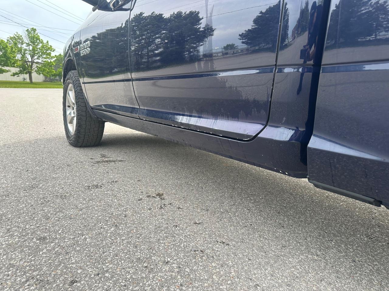 2015 RAM 1500 SLT - DIESEL - CREW CAB - Photo #2