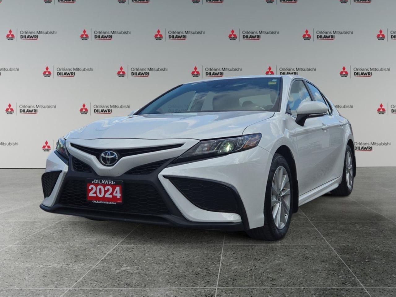 Used 2024 Toyota Camry SE Auto for sale in Orléans, ON