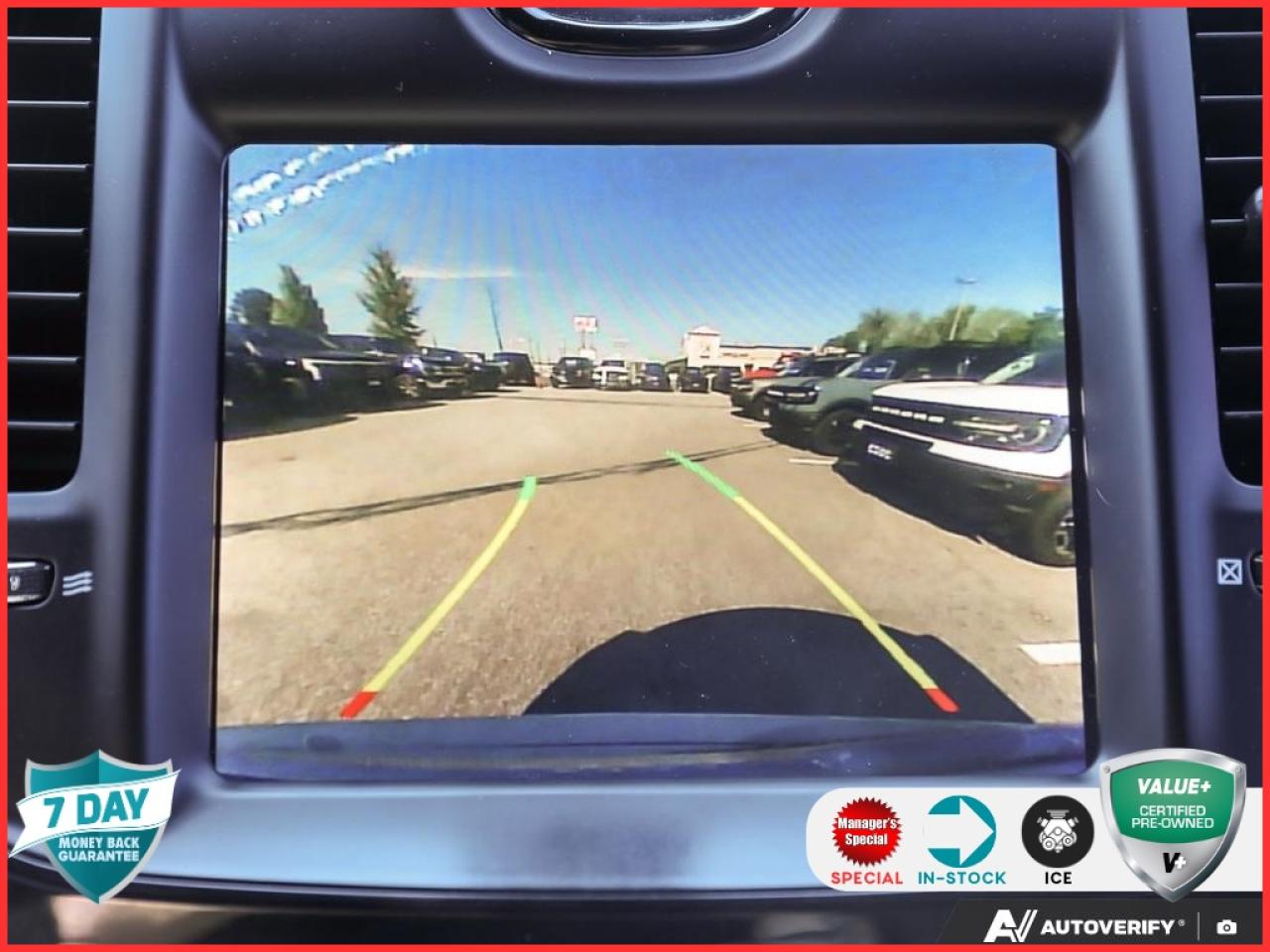 2018 Chrysler 300 APPLE CARPLAY | FRONT HEATED BUCKET SEATS Photo