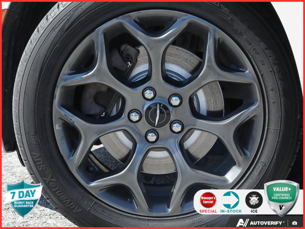 2018 Chrysler 300 APPLE CARPLAY | FRONT HEATED BUCKET SEATS Photo