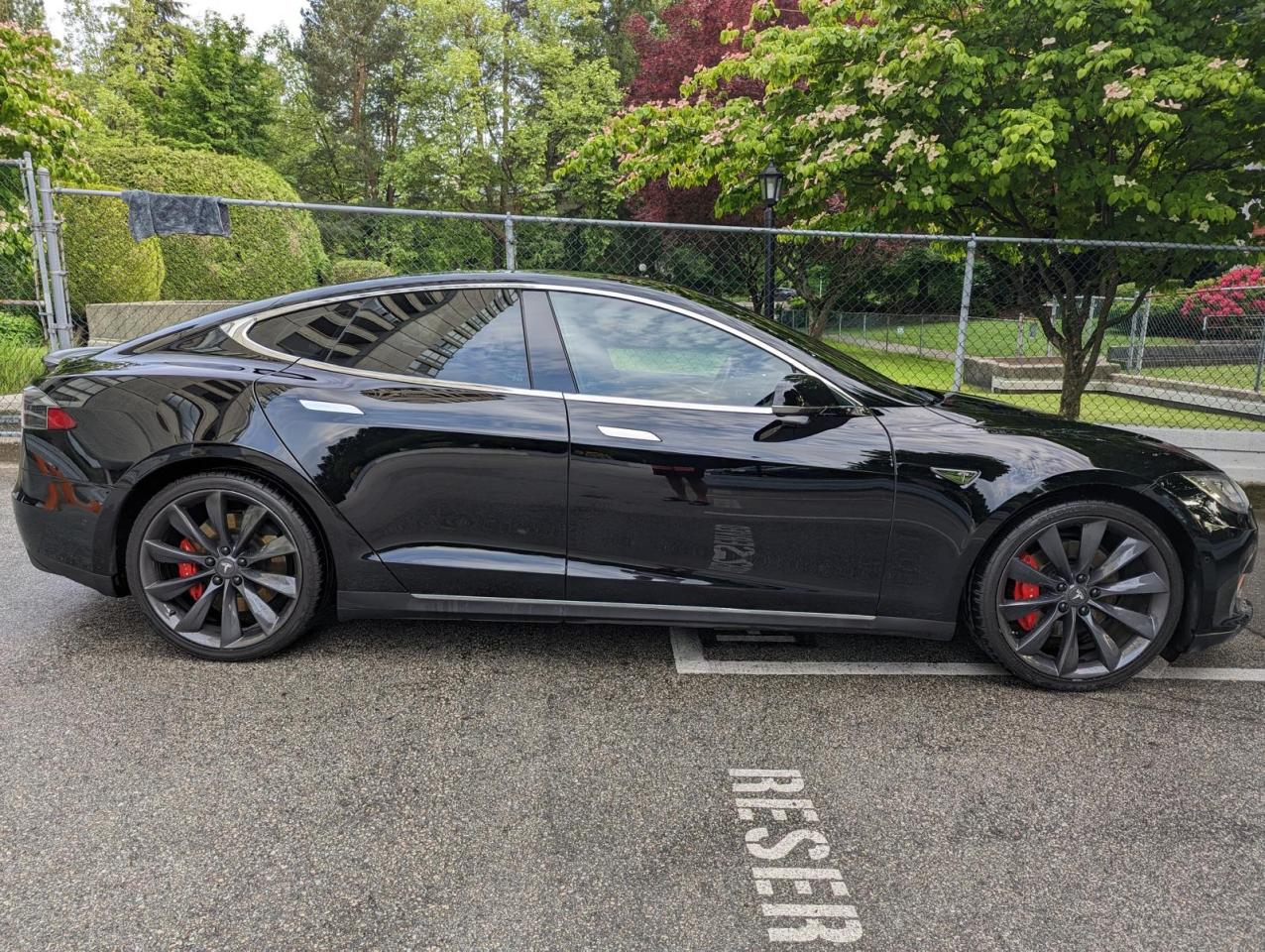 2015 Tesla Model S P85D