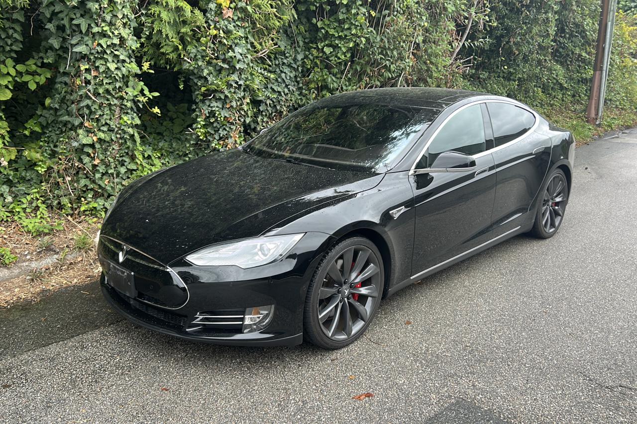 2015 Tesla Model S 