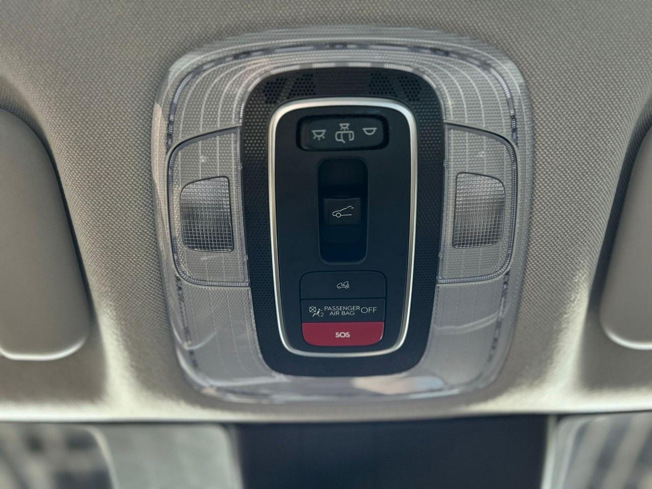 2024 Hyundai Elantra Luxury Photo