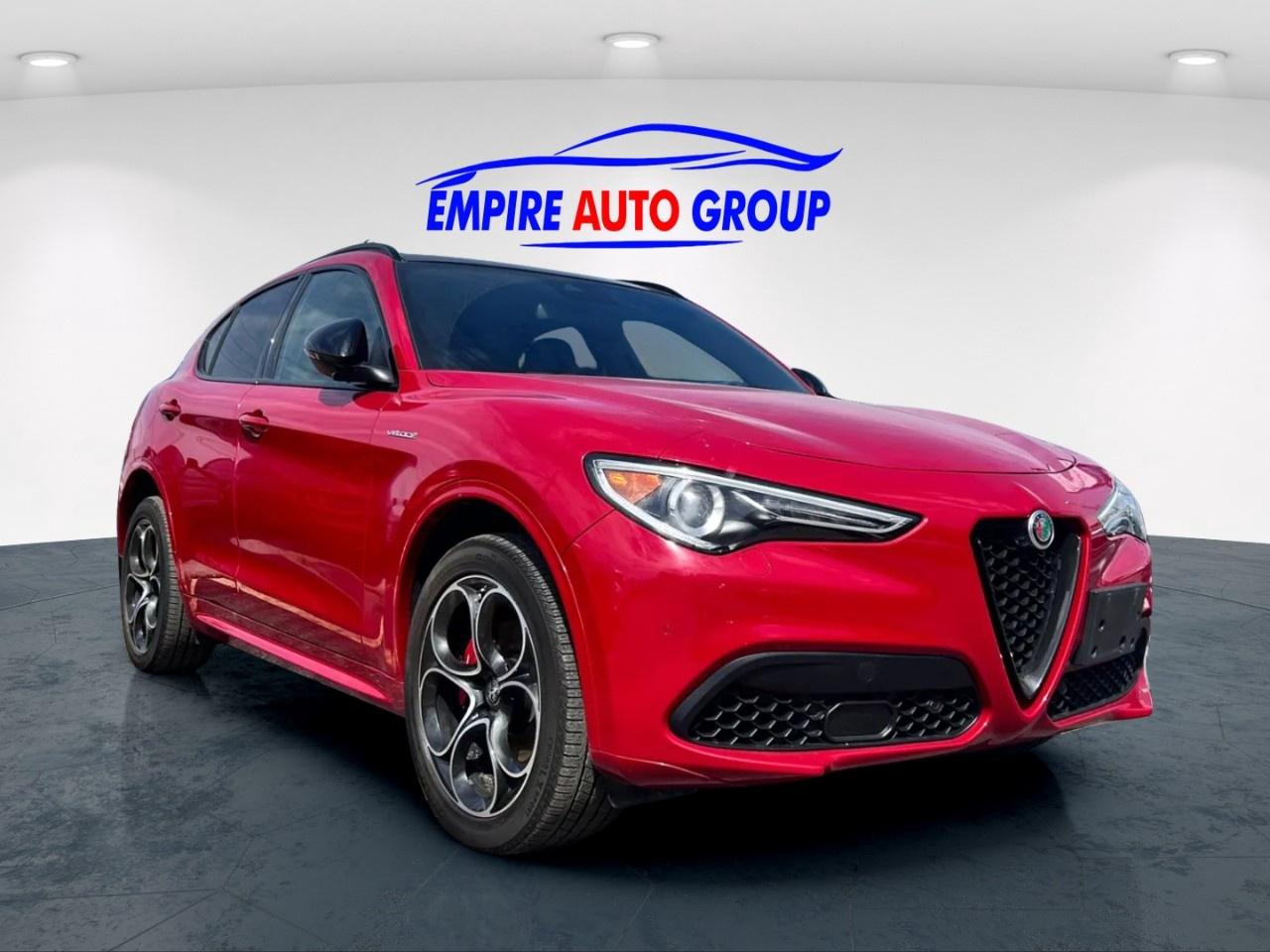2022 Alfa Romeo Stelvio Veloce Photo2