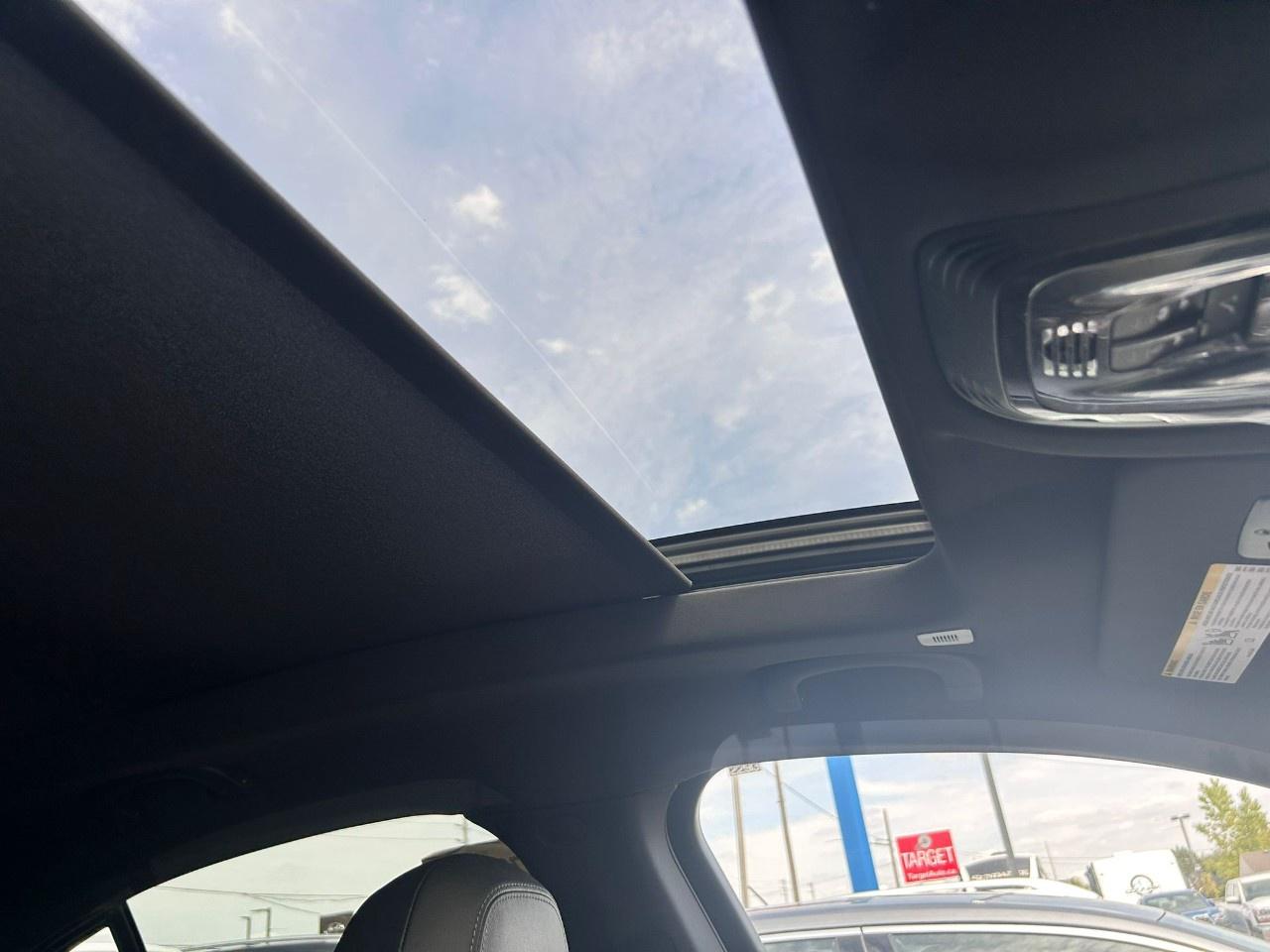 2022 Alfa Romeo Stelvio Veloce Photo